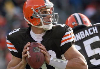 CLEVELAND - NOVEMBER 23:  Quarterback Brady Quinn #10 of the Cleveland Browns looks to pass the ball during the NFL game against the Houston Texans at Cleveland Browns Stadium on November 23, 2008 in Cleveland, Ohio.  (Photo by Andy Lyons/Getty Images)