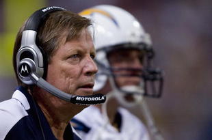 ST. LOUIS, MO - AUGUST 18: Head coach Norv Turner of the San Diego Chargers watches his team play the St. Louis Rams on August 18, 2007 at the Edward Jones Dome in St. Louis, Missouri.  (Photo by Dilip Vishwanat/Getty Images)