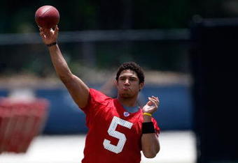 TAMPA, FL - MAY 01:  Quarterback Josh Freeman #5 of the Tampa Bay Buccaneers throws a pass during the Buccaneers Rookie Minicamp at One Buccaneer Place on May 1, 2009 in Tampa, Florida.  (Photo by J. Meric/Getty Images)