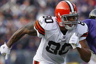 BALTIMORE - NOVEMBER 18: Kellen Winslow #80 of the Cleveland Browns runs during the NFL game against the Baltimore Ravens at the M&T Bank Stadium on November 18, 2007 in Baltimore, Maryland. (Photo by Jamie Squire/Getty Images)