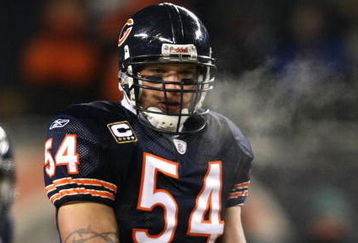 CHICAGO - DECEMBER 22: Brian Urlacher #54 of the Chicago Bears awaits the start of play against the Green Bay Packers on December 22, 2008 at Soldier Field in Chicago, Illinois. The Bears defeated the Packers 20-17 in overtime. (Photo by Jonathan Daniel/Getty Images)