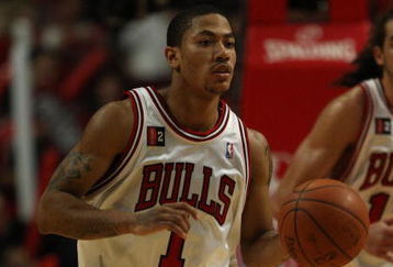 CHICAGO - APRIL 30: Derrick Rose #1 of the Chicago Bulls brings the ball upcourt against the Boston Celtics in Game Six of the Eastern Conference Quarterfinals during the 2009 NBA Playoffs at the United Center on April 30, 2009 in Chicago, Illinois. The Bulls defeated the Celtics 128-127 in triple-overtime. NOTE TO USER: User expressly acknowledges and agreees that, by downloading and/or using this Photograph, User is consenting to the terms and conditions of the Getty Images License Agreement. (Photo by Jonathan Daniel/Getty Images)