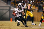 PITTSBURGH - JANUARY 18:  Mark Clayton #89 of the Baltimore Ravens runs for yards after the catch against the Pittsburgh Steelers during the AFC Championship game on January 18, 2009 at Heinz Field in Pittsburgh, Pennsylvania. Steelers won 23-14.  (Photo by Al Bello/Getty Images)