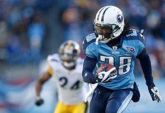 NASHVILLE, TN - DECEMBER 21:  Chris Johnson #28 of the Tennessee Titans runs with the ball against the Pittsburgh Steelers on December 21, 2008 at LP Field in Nashville, Tennessee.  (Photo by Streeter Lecka/Getty Images)