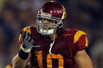 LOS ANGELES, CA - NOVEMBER 29:  Brian Cushing #10 of the USC Trojans celebrates his sack against the Notre Dame Fighting Irish during the game at the Coliseum on November 29, 2008 in Los Angeles, California.  (Photo by Harry How/Getty Images)