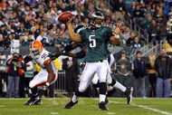 PHILADELPHIA - DECEMBER 15:  Quarterback Donovan McNabb #5 of the Philadelphia Eagles passes against the Cleveland Browns on December 15, 2008 at Lincoln Financial Field in Philadelphia, Pennsylvania.  (Photo by Jim McIsaac/Getty Images)
