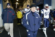 ORCHARD PARK, NY - DECEMBER 28:  Head coach Bill Belichick of the New England Patriots walks toward the field before the game against the Buffalo Bills on December 28, 2008 at Ralph Wilson Stadium in Orchard Park, New York. (Photo by Rick Stewart/Getty Images)