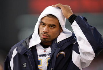 SAN FRANCISCO - AUGUST 29: Linebacker Shawne Merriman #56 of the San Diego Chargers relaxes on the bench during a preseason game against the San Francisco 49ers on August 29, 2008 at Candlestick Park in San Francisco, California. (Photo by Greg Trott/Getty Images)