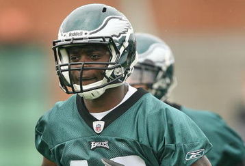 PHILADELPHIA - MAY 1: Wide receiver Jeremy Maclin #18 of the Philadelphia Eagles runs during minicamp practice at the NovaCare Complex on May 1, 2009 in Philadelphia, Pennsylvania. (Photo by Hunter Martin/Getty Images)