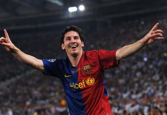 ROME - MAY 27:  Lionel Messi of Barcelona celebrates scoring the second goal for Barcelona during the UEFA Champions League Final match between Barcelona and Manchester United at the Stadio Olimpico on May 27, 2009 in Rome, Italy.  (Photo by Jasper Juinen/Getty Images)