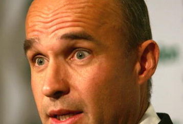 PITTSBURGH - OCTOBER 05:  Jim Balsillie Chairman and Co-CEO of Research In Motion and new owner of the Pittsburgh Penguins speaks in a press conference announcing the  purchase of the team after the first period at Mellon Arena on October 5, 2006 in Pittsburgh, Pennsylvania.  (Photo by Harry How/Getty Images)