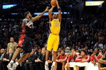 LOS ANGELES, CA - JANUARY 19:  Kobe Bryant #24 of the Los Angeles Lakers shoots a jumper against LeBron James #23 of the Cleveland Cavaliers during the game at Staples Center on January 19, 2009 in Los Angeles, California.  The Lakers defeated the Cavaliers 105-88.  (Photo by Harry How/Getty Images)