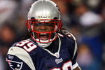 FOXBORO, MA - NOVEMBER 25:  Laurence Maroney #39 of the New England Patriots celebrates his touchdown in the fourth quarter against the Philadelphia Eagles at Gillette Stadium on November 25, 2007 in Foxboro, Massachusetts.  (Photo by Elsa/Getty Images)