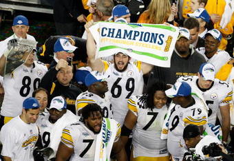 TAMPA, FL - FEBRUARY 01:  Jason Capizzi #69 of the Pittsburgh Steelers celebrates on the field after defeating the Arizona Cardinals to win Super Bowl XLIII by a score of 27-23 on February 1, 2009 at Raymond James Stadium in Tampa, Florida.  (Photo by Doug Benc/Getty Images)