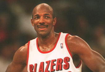 11 Jan 1995: FORWARD CLYDE DREXLER OF THE PORTLAND TRAILBLAZERS ON THE COURT DURING A 104-92 VICTORY OVER THE WARRIORS IN PORTLAND, OREGON.
