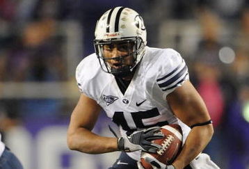FORT WORTH, TX - OCTOBER 16:  Running back Harvey Unga #45 of the BYU Cougars runs against the TCU Horned Frogs at Amon G. Carter Stadium on October 16, 2008 in Fort Worth, Texas.  (Photo by Ronald Martinez/Getty Images)