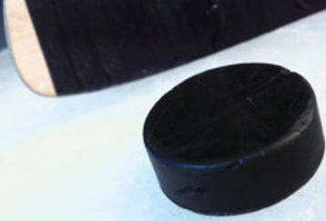 Hockey-puck_feature
