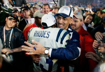 MIAMI GARDENS, FL - FEBRUARY 04:  Running back Dominic Rhodes #33 of the Indianapolis Colts celebrates with head coach Tony Dungy after their 29-17 win against the Chicago Bears in Super Bowl XLI on February 4, 2007 at Dolphin Stadium in Miami Gardens, Florida.  (Photo by Donald Miralle/Getty Images)