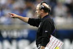 DETROIT - DECEMBER 07:  Head coach Brad Childress of the Minnesota Vikings directs his team during the NFL game against the Detroit Lions at Ford Field on December 7, 2008 in Detroit, Michigan. The Vikings defeated the Lions 20-16. (Photo by Christian Petersen/Getty Images)