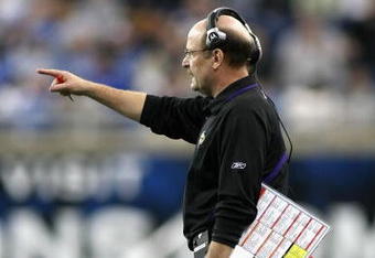 DETROIT - DECEMBER 07:  Head coach Brad Childress of the Minnesota Vikings directs his team during the NFL game against the Detroit Lions at Ford Field on December 7, 2008 in Detroit, Michigan. The Vikings defeated the Lions 20-16. (Photo by Christian Petersen/Getty Images)
