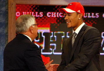 NEW YORK - JUNE 26:  NBA Commissioner David Stern shakes hands with number one draft pick for the Chicago Bulls, Derrick Rose during the 2008 NBA Draft at the Wamu Theatre at Madison Square Garden June 26, 2008 in New York City. NOTE TO USER: User expressly acknowledges and agrees that, by downloading and or using this photograph, User is consenting to the terms and conditions of the Getty Images License Agreement.  (Photo by Nick Laham/Getty Images)