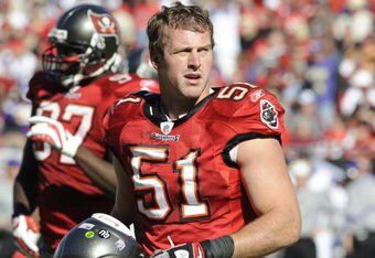 TAMPA, FL - NOVEMBER 16: Linebacker Barrett Ruud #51 of the Tampa Bay Buccaneers sets for play against the Minnesota Vikings at Raymond James Stadium on November 16, 2008 in Tampa, Florida.  (Photo by Al Messerschmidt/Getty Images) 