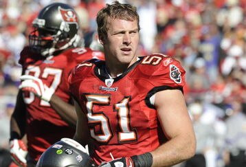 TAMPA, FL - NOVEMBER 16: Linebacker Barrett Ruud #51 of the Tampa Bay Buccaneers sets for play against the Minnesota Vikings at Raymond James Stadium on November 16, 2008 in Tampa, Florida.  (Photo by Al Messerschmidt/Getty Images) 