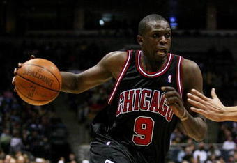 MILWAUKEE - FEBRUARY 18: Luol Deng #9 of the Chicago Bulls drives to the basket against the Milwaukee Bucks on February 18, 2009 at the Bradley Center in Milwaukee, Wisconsin. The Bulls defeated the Bucks 133-104. NOTE TO USER: User expressly acknowledges and agreees that, by downloading and/or using this Photograph, User is consenting to the terms and conditions of the Getty Images License Agreement. (Photo by Jonathan Daniel/Getty Images)