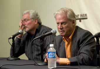 SAN FRANCISCO - SEPTEMBER 21:   San Francisco Giants Senior Vice President and General Manager Brian Sabean (L) and President and Managing General Partner Peter Magowan at a press conference announcing the Giants will not bring Barry Bonds back for the Giants 2008 season September 21, 2007 in San Francisco, California. Barry Bonds played for 15 years with the Giants and became the all-time home run leader after breaking Hank Aaron's record this year. Bonds made no indication in his statement on his website that he would be retiring.  (Photo by David Paul Morris/Getty Images)
