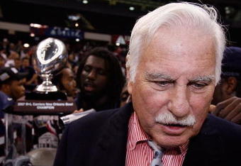 NEW ORLEANS - DECEMBER 21:  Head coach Howard Schnellenberger of the Florida Atlantic University Owls is interviewed after defeating the Memphis University Tigers in the New Orleans Bowl on December 21, 2007 at the Louisiana Superdome in New Orleans, Louisiana.  (Photo by Chris Graythen/Getty Images)