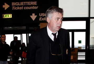 MILAN, ITALY - DECEMBER 29:  AC Milan's coach Carlo Ancelotti is seen at Malpensa Airport before the departure for AC Milan Training Camp in Dubai on December 29, 2008 in Milan, Italy.  (Photo by Vittorio Zunino Celotto/Getty Images)