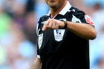 MANCHESTER, ENGLAND - MAY 24:  Referee Mark Clattenburg in action during the Barclays Premier League match between Manchester City and Bolton Wanderers at the City of Manchester Stadium on May 24, 2009 in Manchester, England.  (Photo by Richard Heathcote/Getty Images)