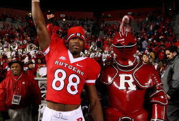 PISCATAWAY, NJ - DECEMBER 04:  Kenny Britt #88 of the Rutgers Scarlet Knights celebrates victory over the Louisville Cardinals at Rutgers Stadium on December 4, 2008 in Piscataway, New Jersey.  (Photo by Jim McIsaac/Getty Images)