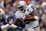ORCHARD PARK, NY - SEPTEMBER 21:  Darren McFadden #20 of the Oakland Raiders runs with the ball during the game against the Buffalo Bills on September 21, 2008 at Ralph Wilson Stadium in Orchard Park, New York. (Photo by Rick Stewart/Getty Images)
