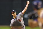 17 Oct 2001:  Pitcher Tom Glavine #47 of the Atlanta Braves throws a pitch during the first inning of Game 2 of the NLCS against the Arizona Diamondbacks at Bank One Ballpark in Phoenix, Arizona. DIGITAL IMAGE  Mandatory Credit: Jeff Gross/ALLSPORT