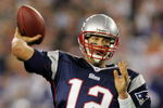 GLENDALE, AZ - FEBRUARY 03:  Tom Brady #12 of of the New England Patriots passes in the fourth quarter of Super Bowl XLII against the New York Giants on February 3, 2008 at the University of Phoenix Stadium in Glendale, Arizona.  (Photo by Streeter Lecka/Getty Images)