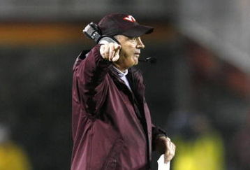 BLACKSBURG ? OCTOBER 25:  Head coach Frank Beamer of the Virginia Tech Hokies signals during the game against the Boston College Eagles at Lane Stadium on October 25, 2007 in Blacksburg, Virginia. (Photo by Kevin C. Cox/Getty Images)