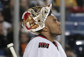 BUFFALO, NY - JANUARY 4:  Ray Emery #1 of the Ottawa Senators looks on against the Buffalo Sabres during the game on January 4, 2008 at HSBC Arena in Buffalo, New York. (Photo by Rick Stewart/Getty Images)