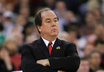 INDIANAPOLIS - MARCH 17:  Head coach Tom Green of the Fairleigh Dickinson Knights looks on against the Illinois Fighting Illini in the first round game of the NCAA Division I Men's Basketball Tournament March 17, 2005 at RCA Dome in Indianapolis, Indiana.  (Photo by Elsa/Getty Images)
