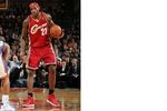 Lebron_in_big_apple_shoes_crop_150x100