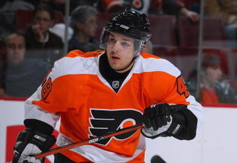 PHILADELPHIA - DECEMBER 2:  Danny Briere #48 of the Philadelphia Flyers skates during the game against the Tampa Bay Lightning on December 2, 2008 at Wachovia Center in Philadelphia, Pennsylvania. (Photo by Bruce Bennett/Getty Images)