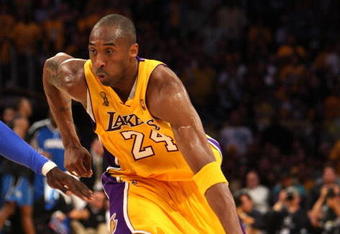 LOS ANGELES, CA - JUNE 04:  Kobe Bryant #24 of the Los Angeles Lakers drives against the Orlando Magic in Game One of the 2009 NBA Finals at Staples Center on June 4, 2009 in Los Angeles, California. NOTE TO USER: User expressly acknowledges and agrees that, by downloading and or using this photograph, User is consenting to the terms and conditions of the Getty Images License Agreement.  (Photo by Jed Jacobsohn/Getty Images)