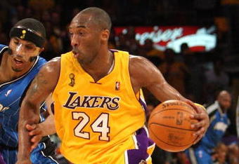 LOS ANGELES, CA - JUNE 04:  Kobe Bryant #24 of the Los Angeles Lakers drives against the Orlando Magic in Game One of the 2009 NBA Finals at Staples Center on June 4, 2009 in Los Angeles, California. NOTE TO USER: User expressly acknowledges and agrees that, by downloading and or using this photograph, User is consenting to the terms and conditions of the Getty Images License Agreement.  (Photo by Jed Jacobsohn/Getty Images)