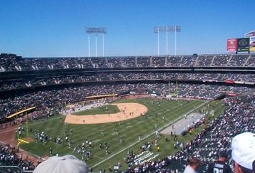 Oaklandcoliseum_feature