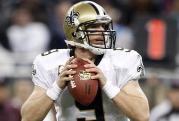 DETROIT - DECEMBER 21: Quarterback Drew Brees #9 of the New Orleans Saints drops back to pass in the first quarter against the Detroit Lions on December 21, 2008 at Ford Field in Detroit, Michigan. The Saints defeated the Lions 42-7.  (Photo by Leon Halip/Getty Images)