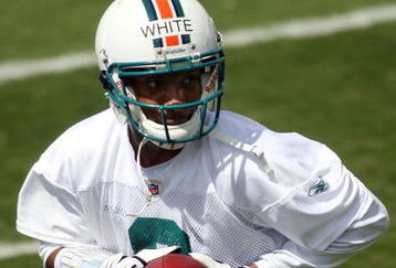 DAVIE, FL - MAY 02:  Rookie quarterback Pat White  #6 of the Miami Dolphins drops back to pass during mini camp on May 2, 2009 at the Miami Dolphins Training facility in Davie, Florida.  (Photo by Marc Serota/Getty Images)