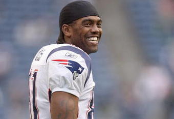 SEATTLE - DECEMBER 07:  Randy Moss #81 of the New England Patriots warms-up on the field before the game against the Seattle Seahawks on December 7, 2008 at Qwest Field in Seattle, Washington. The Patriots defeated the Seahawks 24-21. (Photo by Otto Greule Jr/Getty Images)