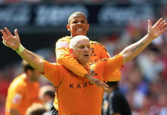 LONDON - MAY 24:  Dean Windass of Hull City celebrates with Fraizer Campbell as he scores their first goal during the Coca Cola Championship Playoff Final match between Hull City and Bristol City at Wembley Stadium on May 24, 2008 in London, England.  (Photo by Jamie McDonald/Getty Images)
