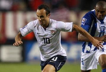 CHICAGO - JUNE 06: Landon Donovan #10 of the United States sprints past Wilson Palacios #8 of Honduras during a FIFA 2010 World Cup Qualifying match on June 6, 2009 at Soldier Field in Chicago, Illinois. The United States defeated Honduras 2-1. (Photo by Jonathan Daniel/Getty Images)