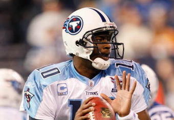 INDIANAPOLIS - DECEMBER 28:  Quarterback Vince Young #10 of the Tennessee Titans looks to pass during the game against the Indianapolis Colts on December 28, 2008 at Lucas Oil Stadium in Indianapolis, Indiana. (Photo by: Jamie Squire/Getty Images)